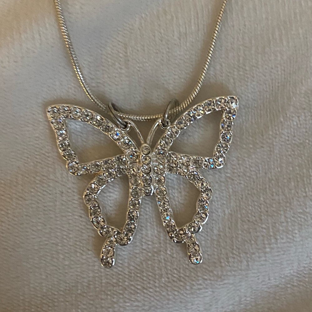 Elegant Silver Butterfly Pendant Necklace